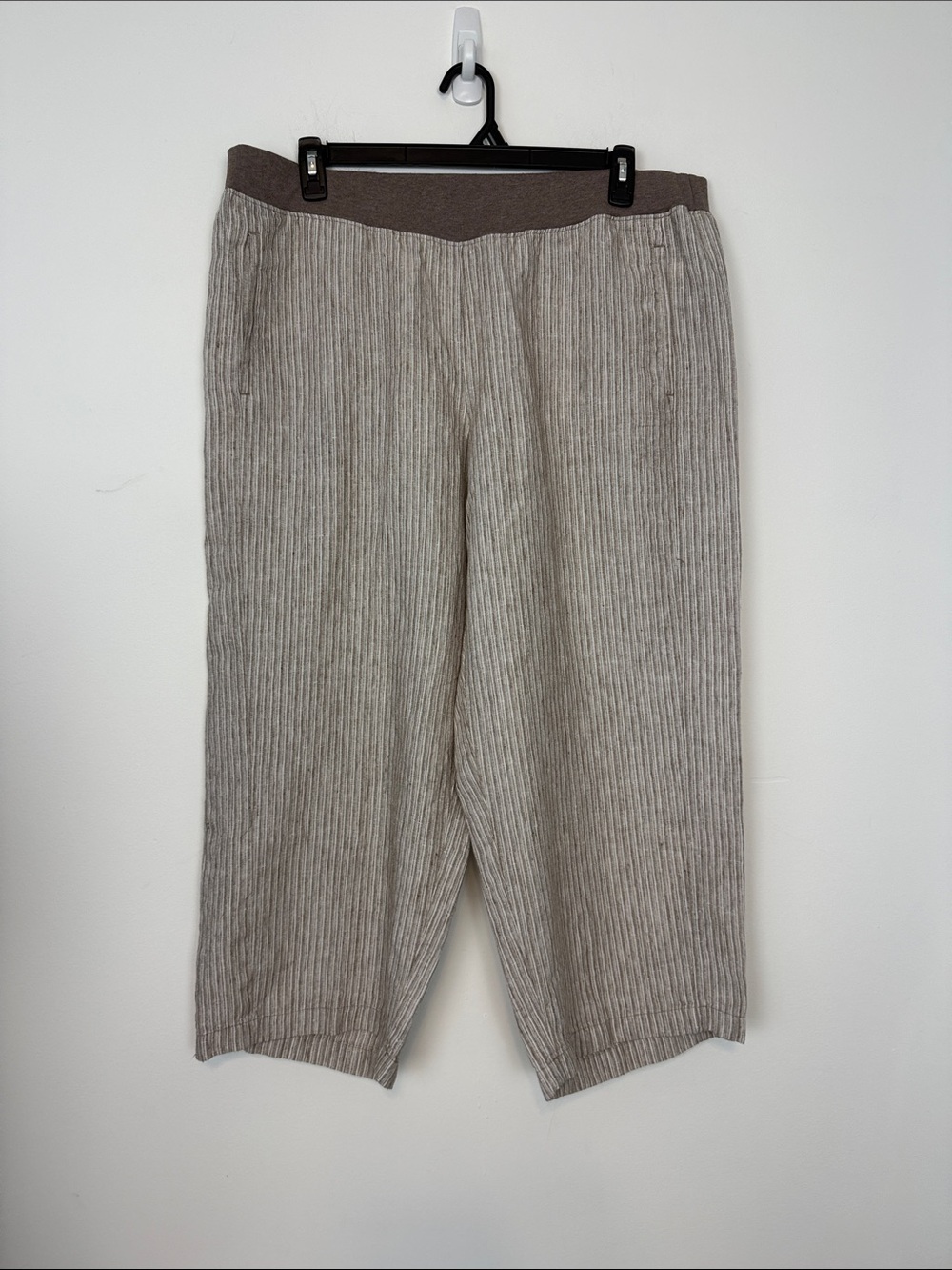 J. Jill Love Linen Brown and White Striped Pull On Cropped Pants. Size 2X.
